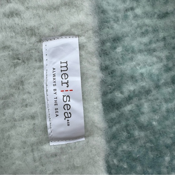 Mer|Sea & Co. Teal Ombré Fringe Cozy Oversized Scarf Wrap - Picture 6 of 7